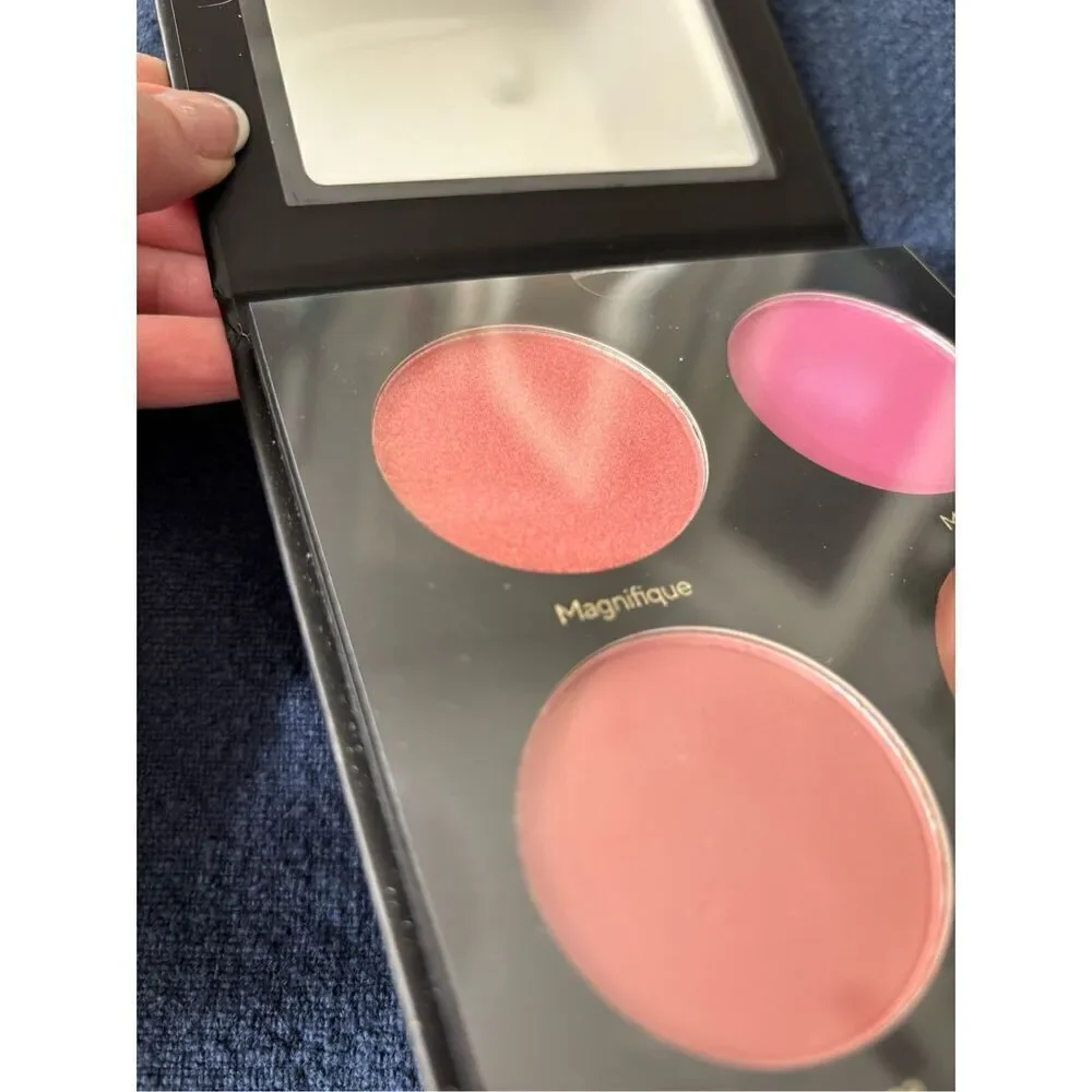 Brand New Mischo Beauty Women's Limited Edition Four Color Blush Palette